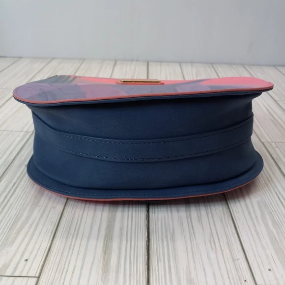 Loungefly Disney Pocahontas Colors of the Wind Crossbody Purse - Picture 8 of 10